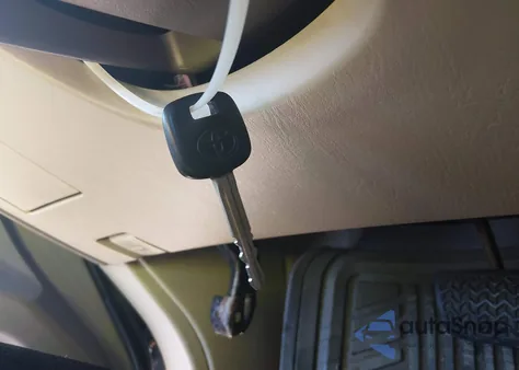 2006 Toyota Highlander V6 z USA, uszkodzony, nr VIN JTEDP21A760114338